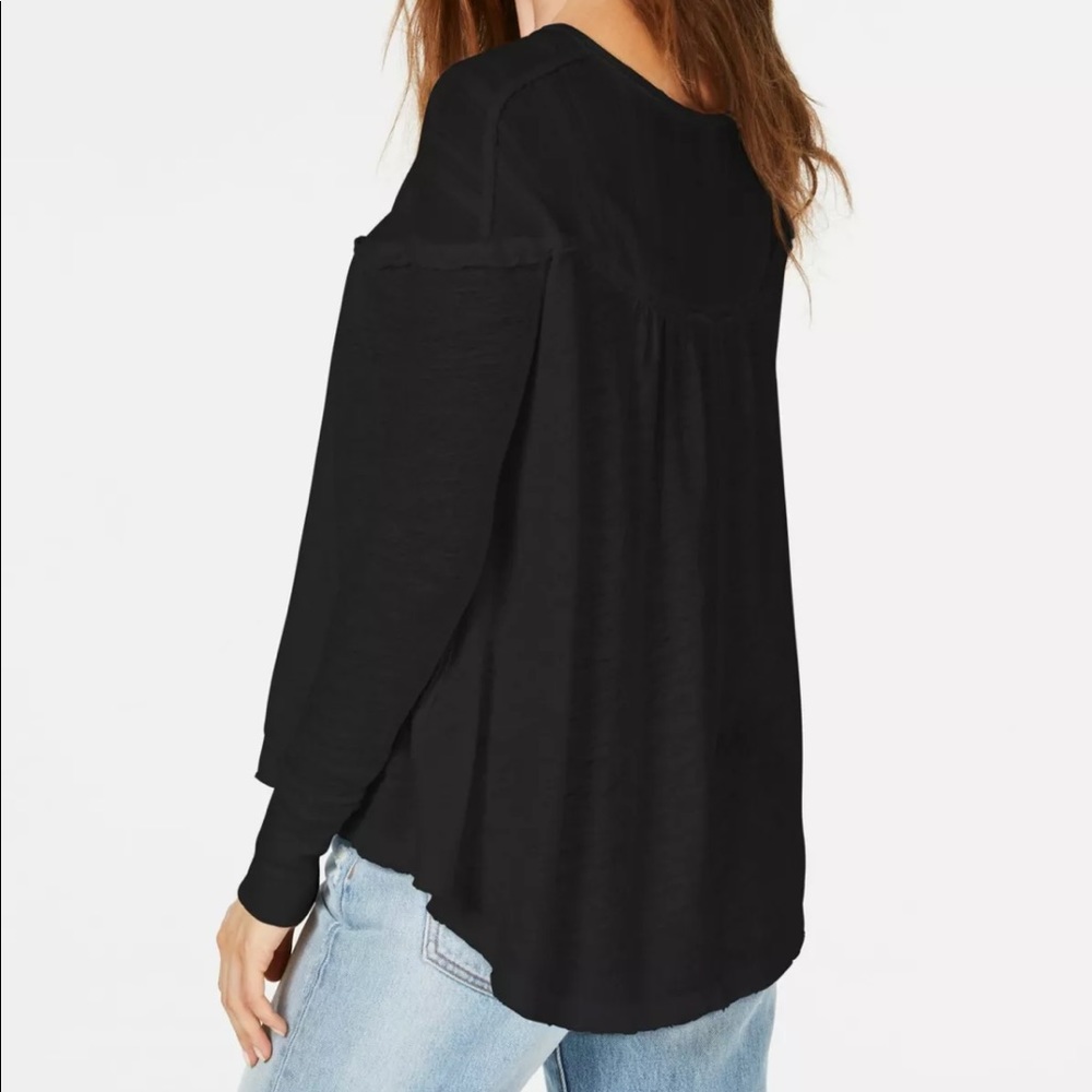 🔥FREE PEOPLE🔥We The Free Down Under Raw Hem Henley Black Small NWT - Picture 2 of 6